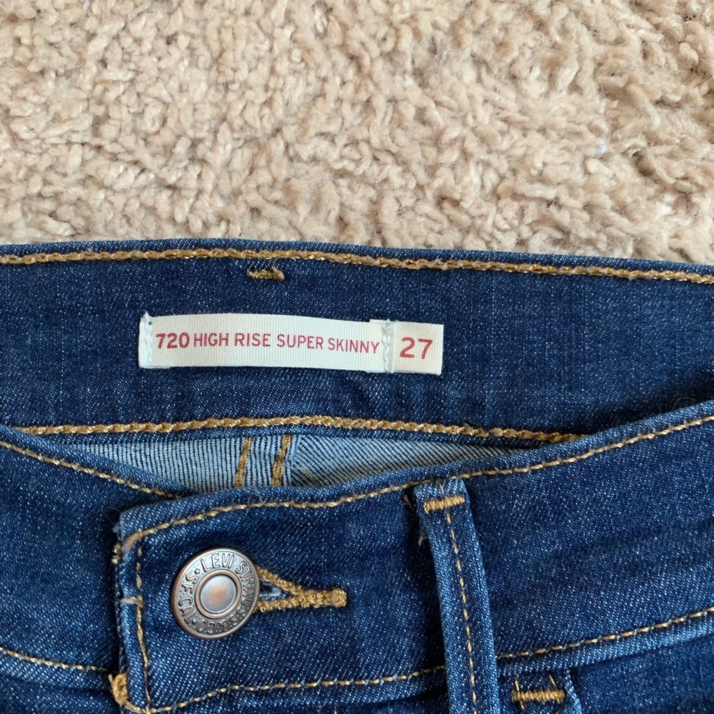 720 high rise super skinny Levi jeans!
